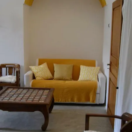 Semesterbostad Biodammuso Scauri (Sicily)
